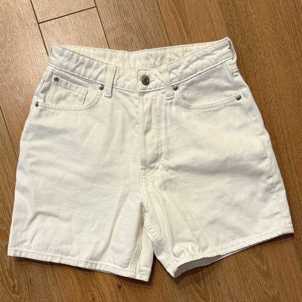 NWOT All White Denim H&M Shorts